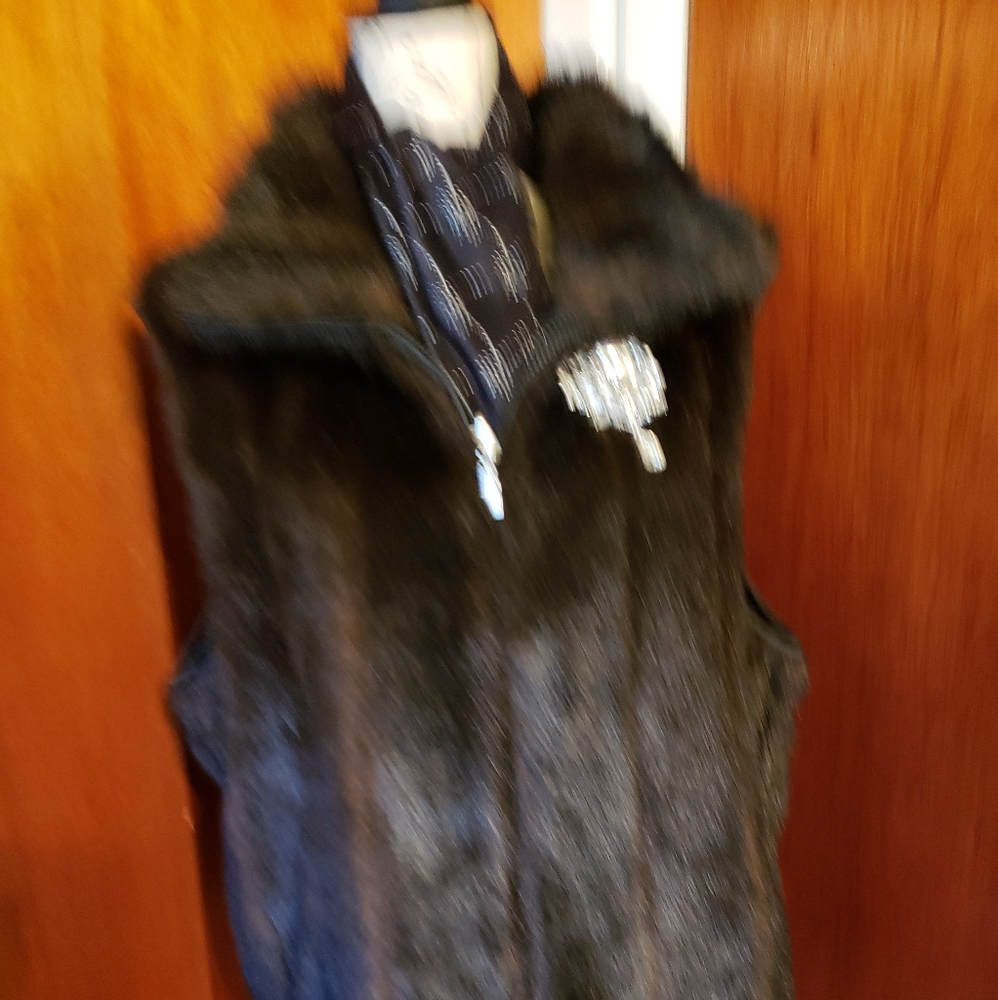 Reversable faux fur